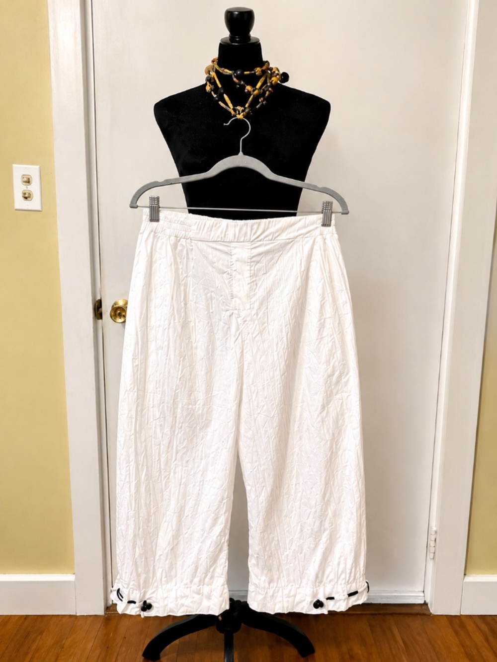 KOZAN Designer Crinkle Pants White Size L Made in Turkey